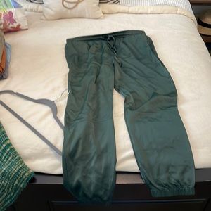 Silk green joggers